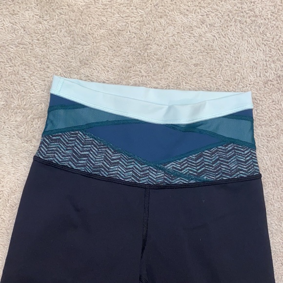 lululemon yoga pants worn twice, size 2 tall - Picture 3 of 5